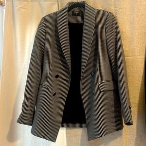 Tahari Blazer